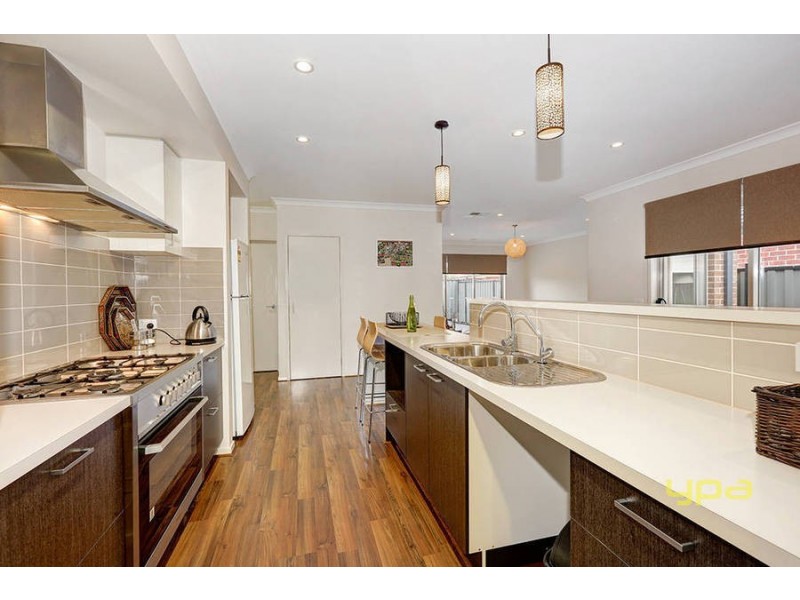 50 Biltmore Crescent, Roxburgh Park VIC 3064