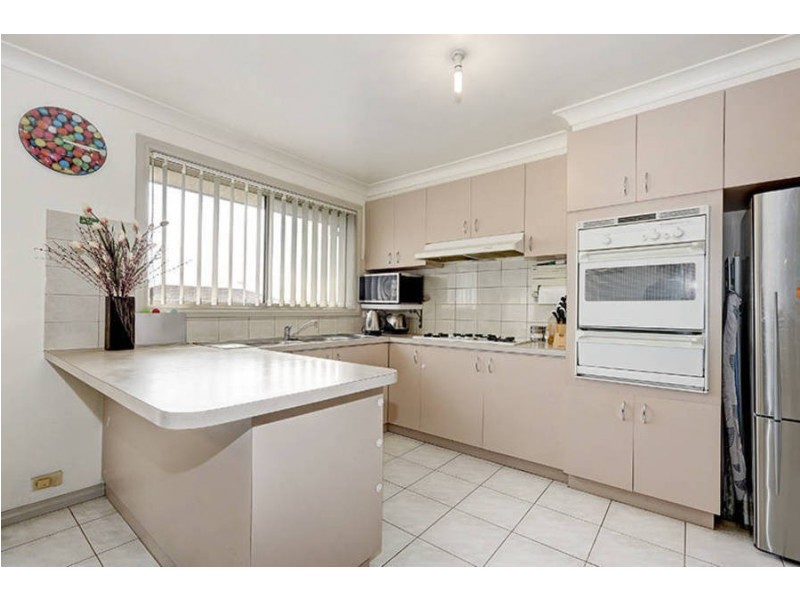 2/20 Shankland Blvd, Meadow Heights VIC 3048