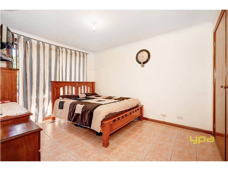 1/17 Nicholson Crescent, Meadow Heights VIC 3048