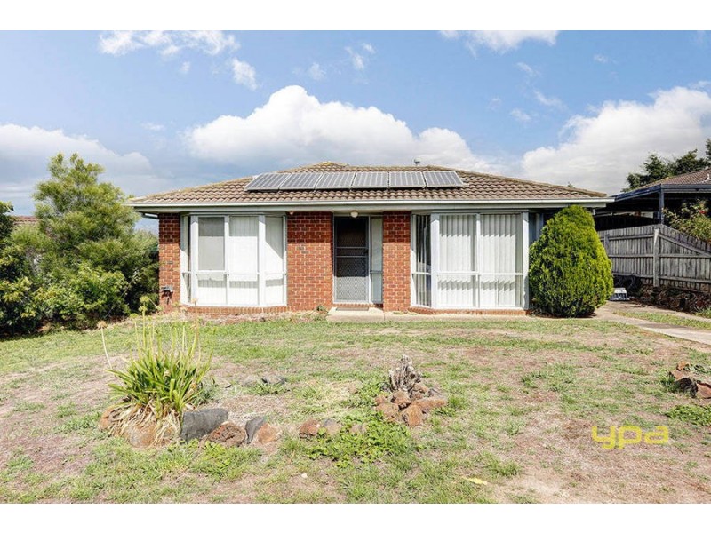 13 Themeda Court, Meadow Heights VIC 3048