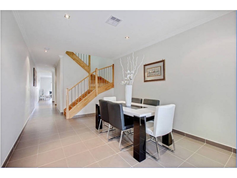 9/5 Korab Place, Roxburgh Park VIC 3064