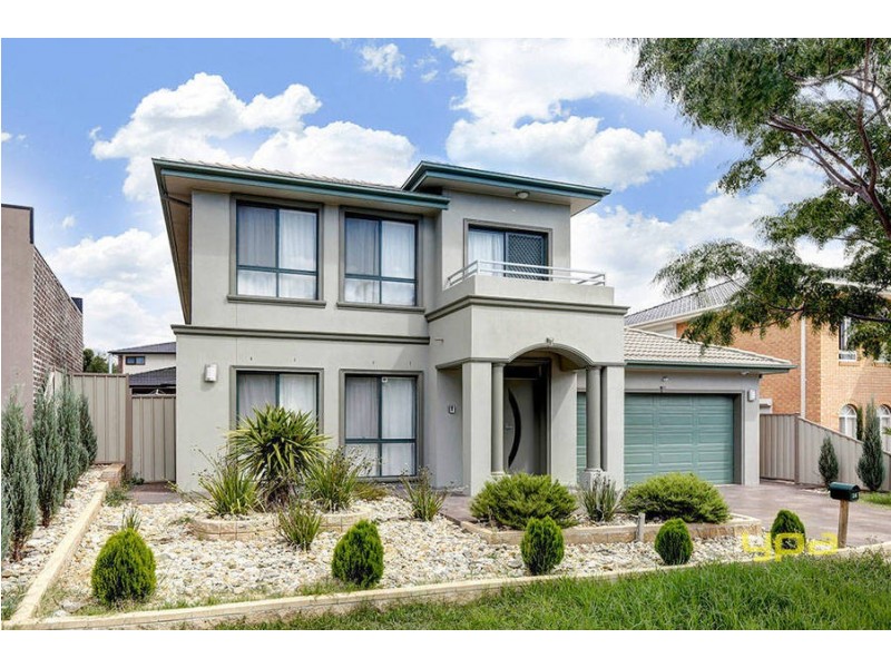 24 Wild Crescent, Roxburgh Park VIC 3064