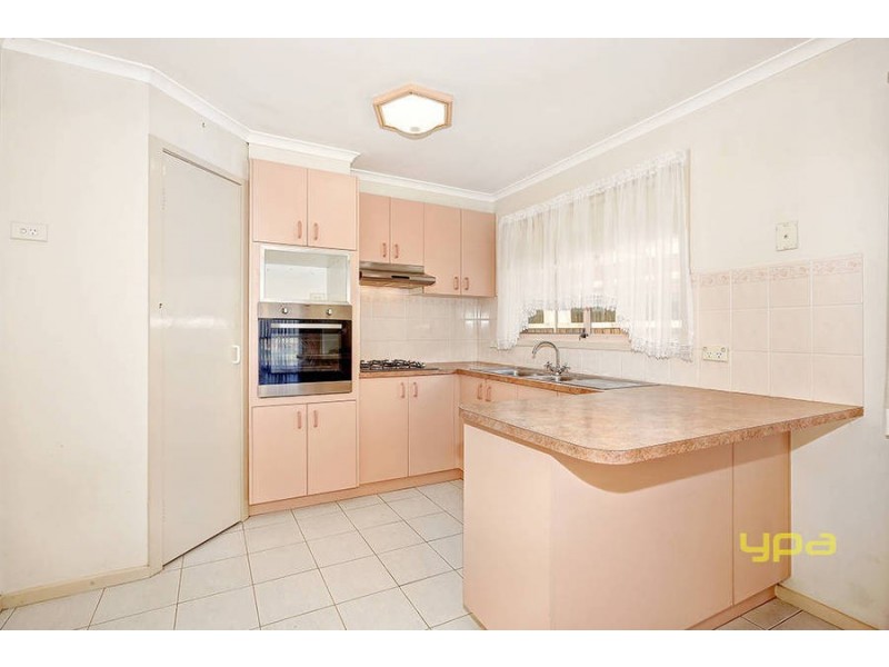 19 Pinnock Avenue, Roxburgh Park VIC 3064