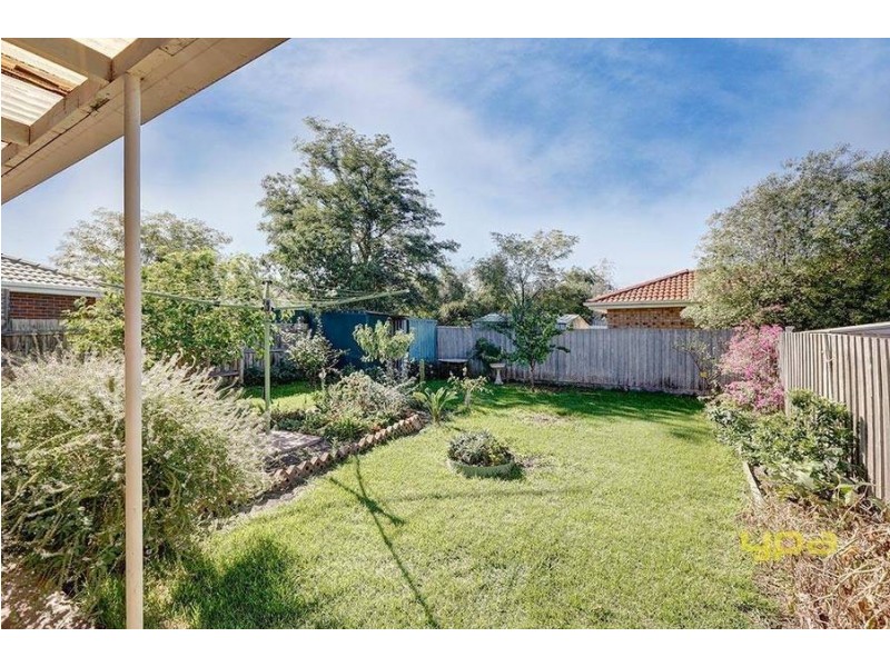 19 Pinnock Avenue, Roxburgh Park VIC 3064