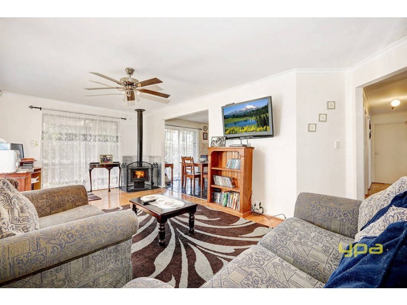 12 Magnolia Boulevard, Meadow Heights VIC 3048