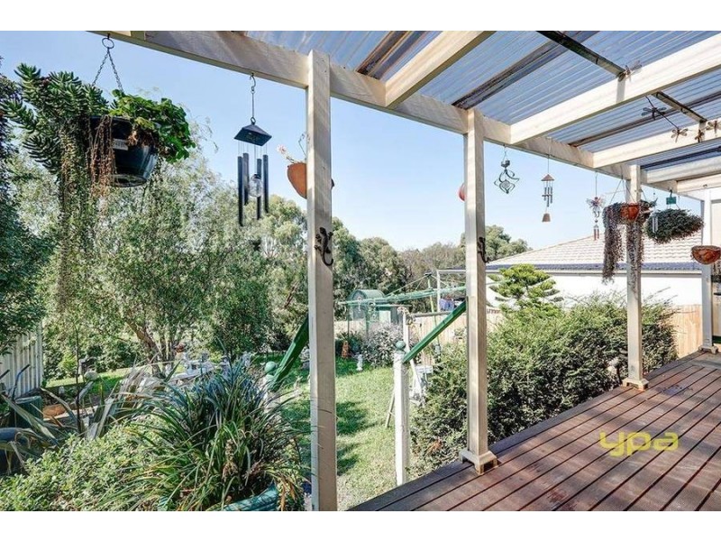 12 Magnolia Boulevard, Meadow Heights VIC 3048