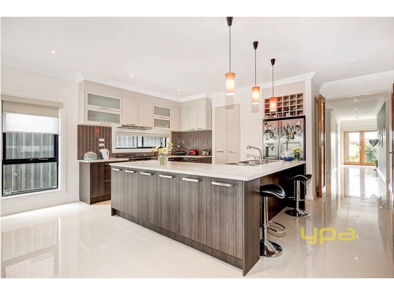 21 Mallard Circuit, Craigieburn VIC 3064