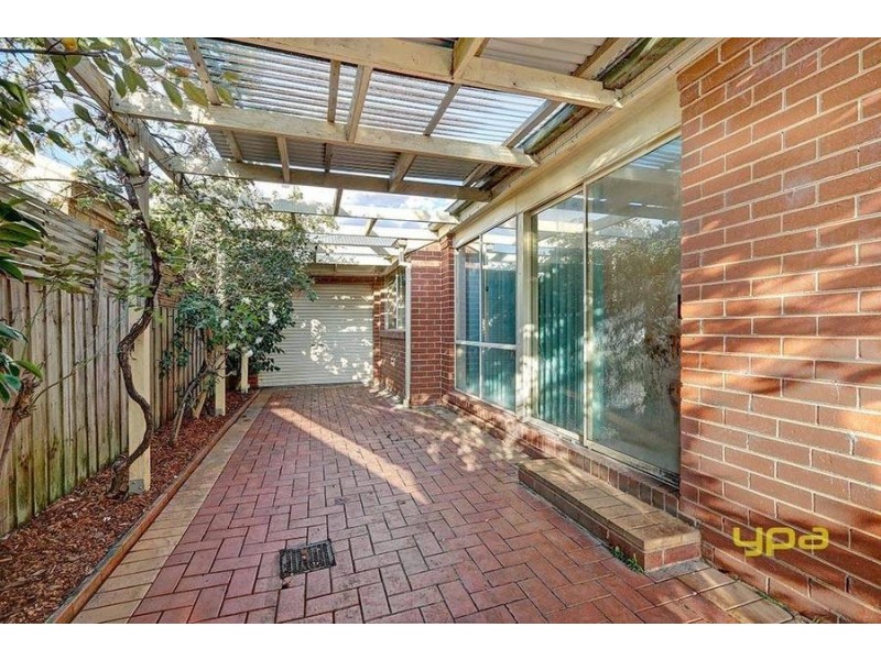 45 McIntyre Avenue, Roxburgh Park VIC 3064