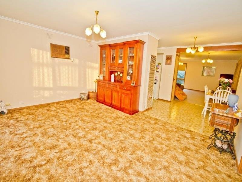 7 Ellam Court, Meadow Heights VIC 3048