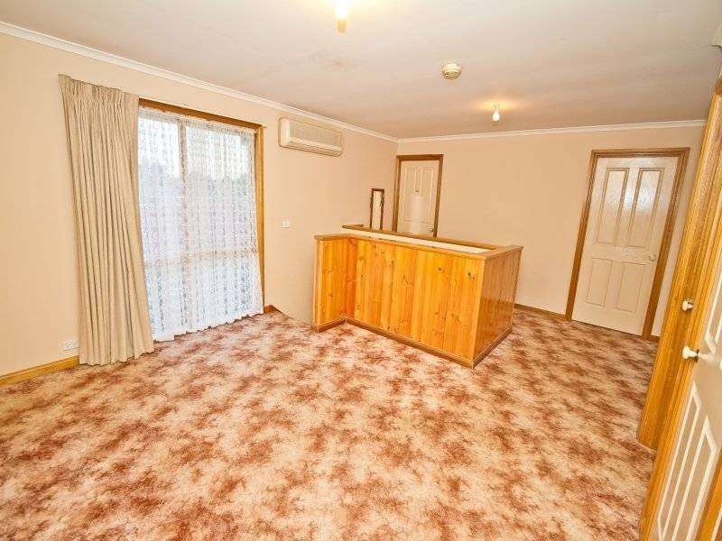 7 Ellam Court, Meadow Heights VIC 3048