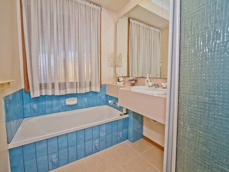 7 Ellam Court, Meadow Heights VIC 3048