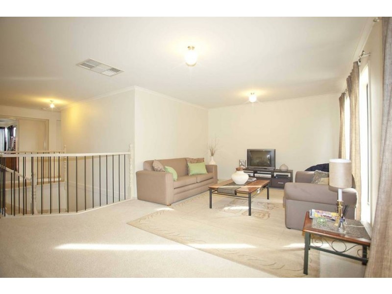 13 Inverie Court, Greenvale VIC 3059