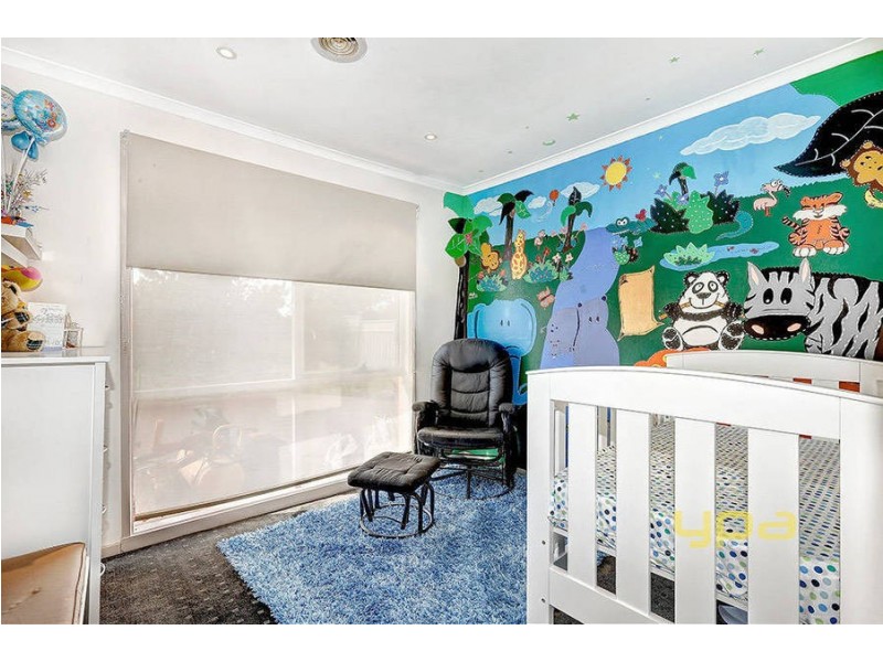 32 Cassinia Crescent, Meadow Heights VIC 3048