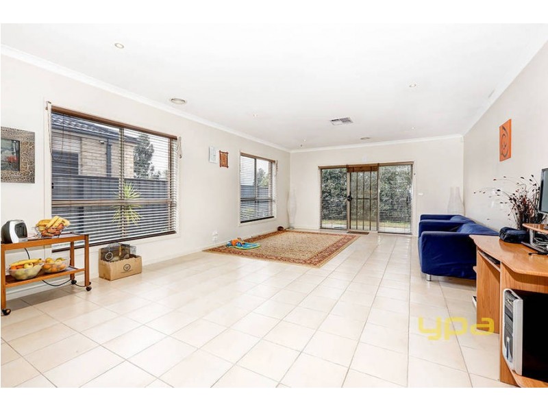 2 Atlas Street, Roxburgh Park VIC 3064