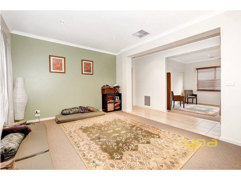 2 Atlas Street, Roxburgh Park VIC 3064