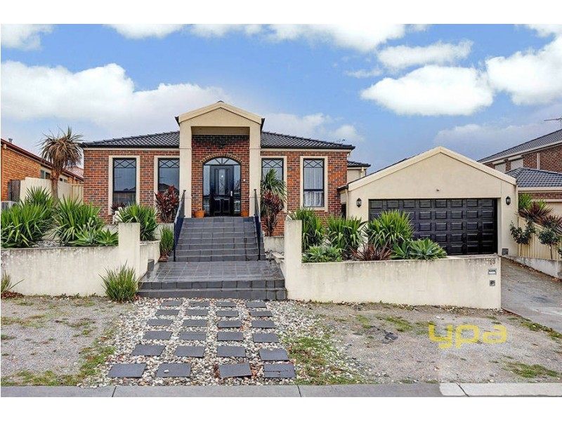 13 Correll Way, Roxburgh Park VIC 3064