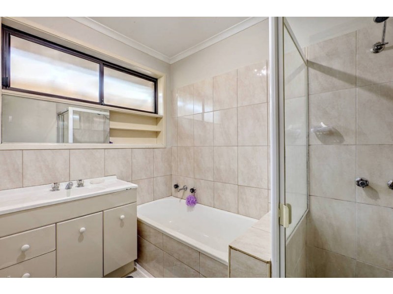 9 Galvin Court, Meadow Heights VIC 3048