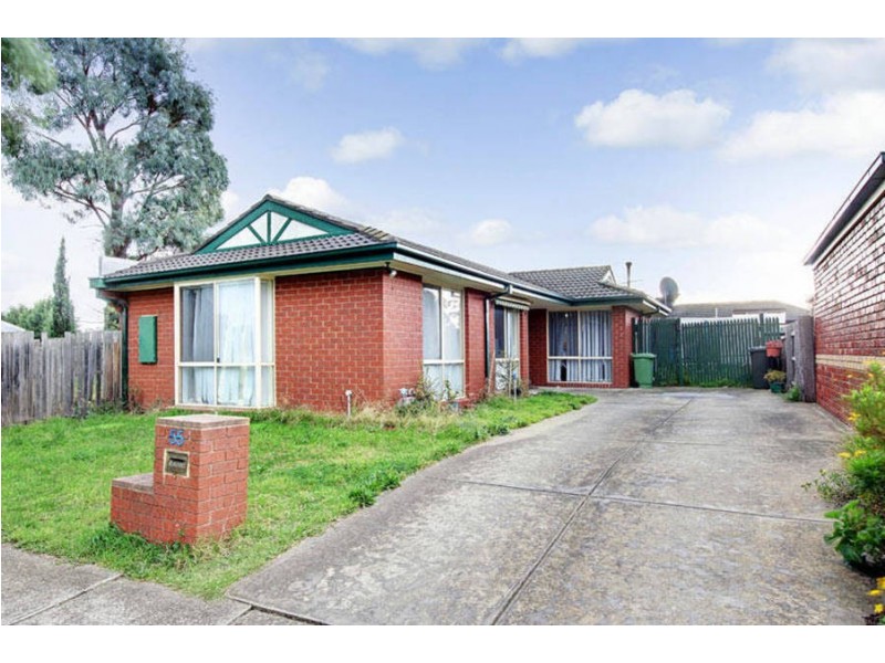 55 Rossiter Avenue, Roxburgh Park VIC 3064