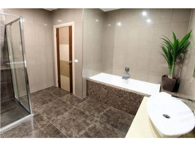 25 Bluebird Way, Roxburgh Park VIC 3064