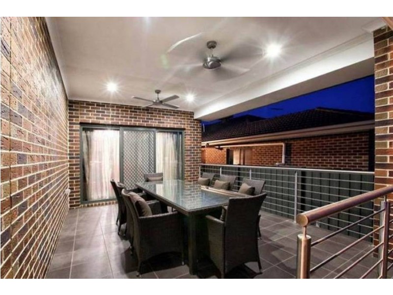 25 Bluebird Way, Roxburgh Park VIC 3064