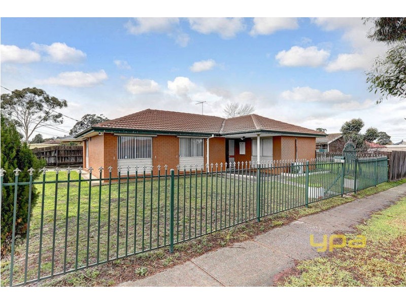 2 Dartmoor Court, Meadow Heights VIC 3048