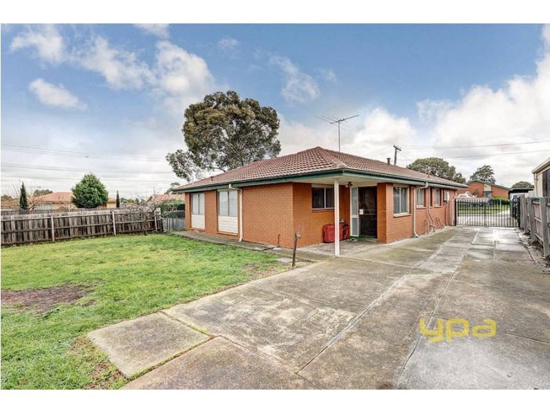 2 Dartmoor Court, Meadow Heights VIC 3048