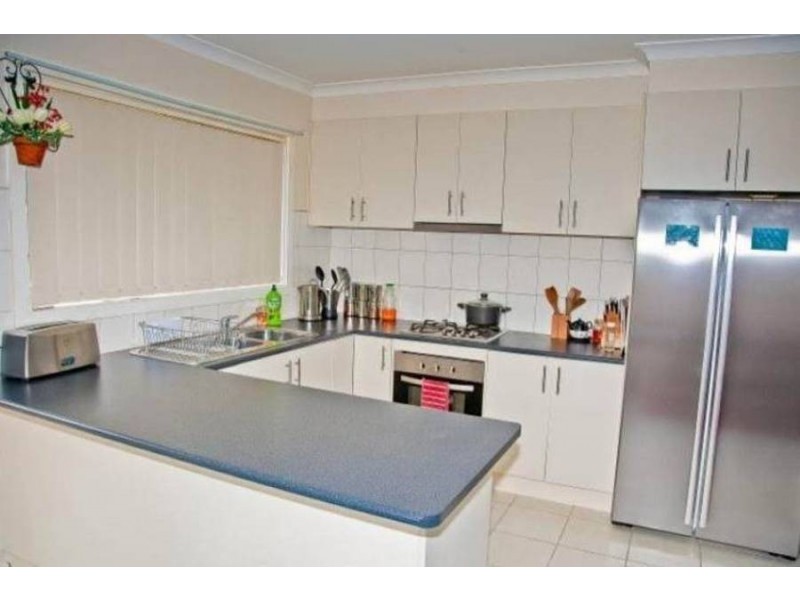 2/6 Denver Court, Meadow Heights VIC 3048