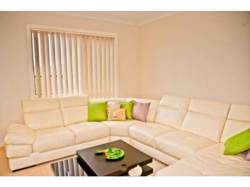 2/6 Denver Court, Meadow Heights VIC 3048