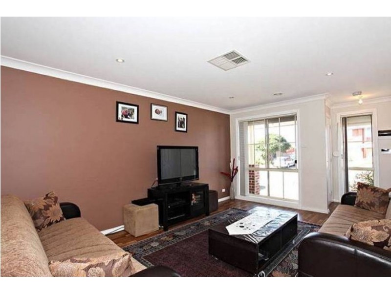 19/4-16 Melaleuca Drive, Meadow Heights VIC 3048