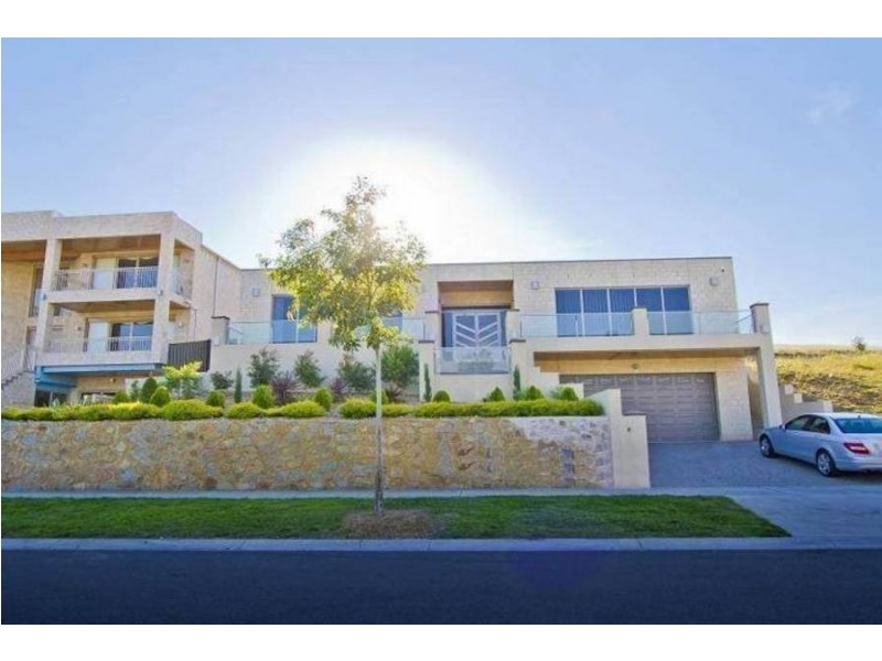 4  Hawkstowe Crescent, Greenvale VIC 3059