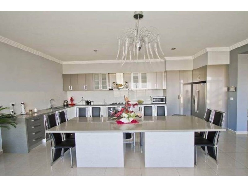 4  Hawkstowe Crescent, Greenvale VIC 3059