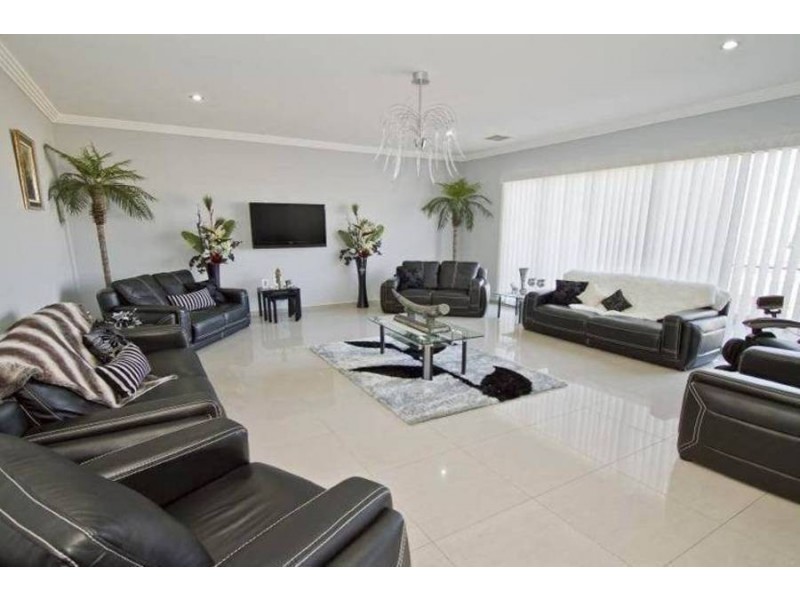 4  Hawkstowe Crescent, Greenvale VIC 3059