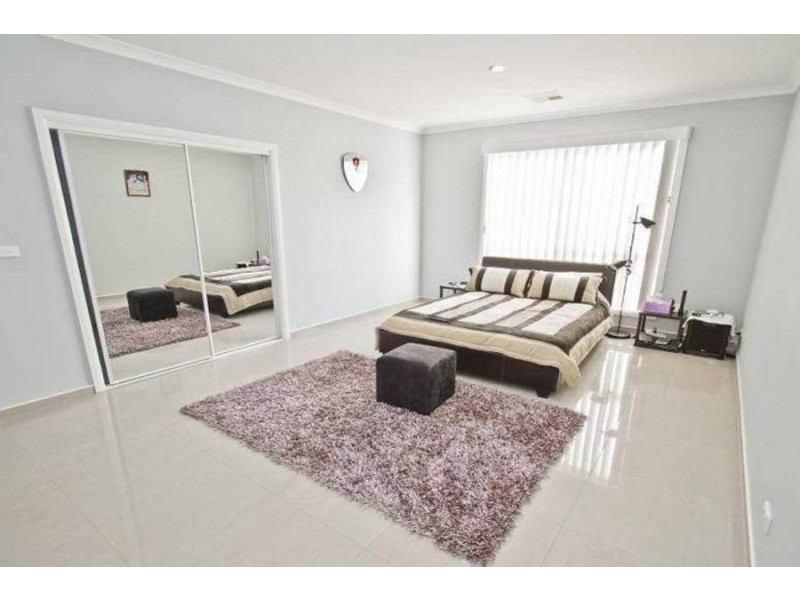 4  Hawkstowe Crescent, Greenvale VIC 3059