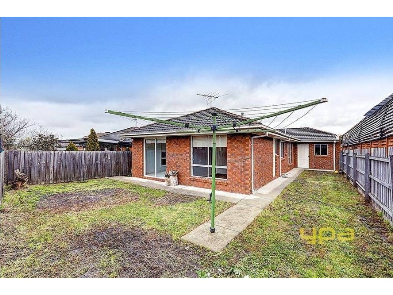22 Honeysuckle Court, Meadow Heights VIC 3048
