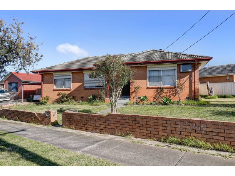 1  Guildford Avenue, Coolaroo VIC 3048