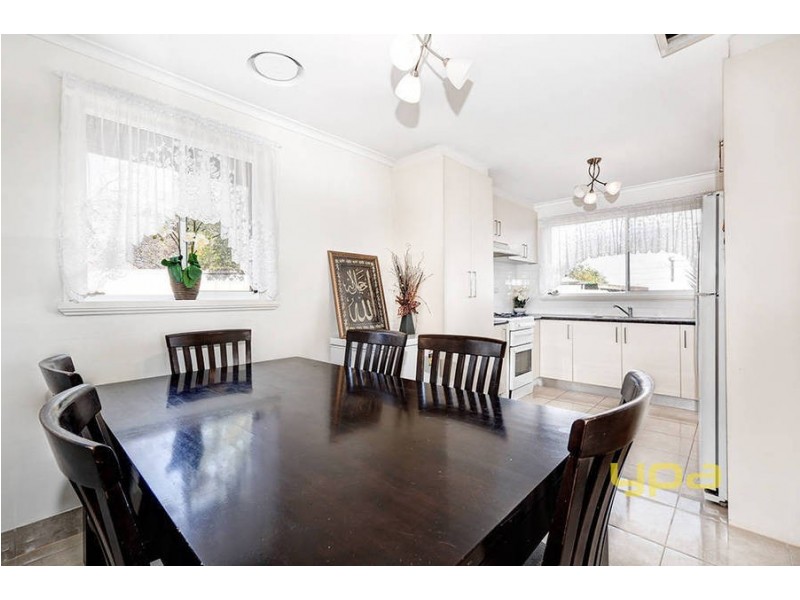 4 Kalimna Crescent, Coolaroo VIC 3048