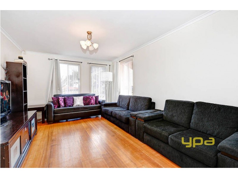 4 Kalimna Crescent, Coolaroo VIC 3048