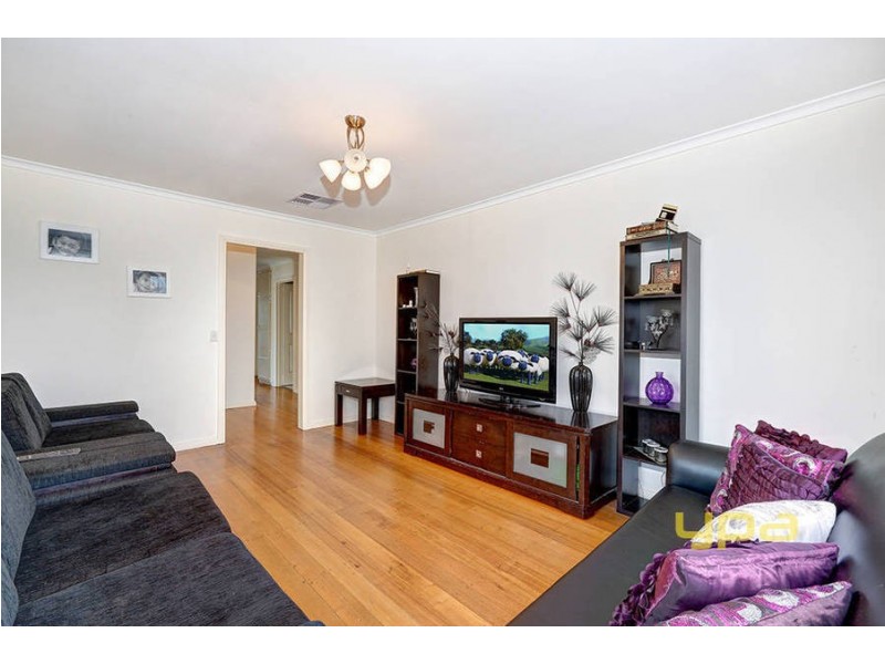 4 Kalimna Crescent, Coolaroo VIC 3048