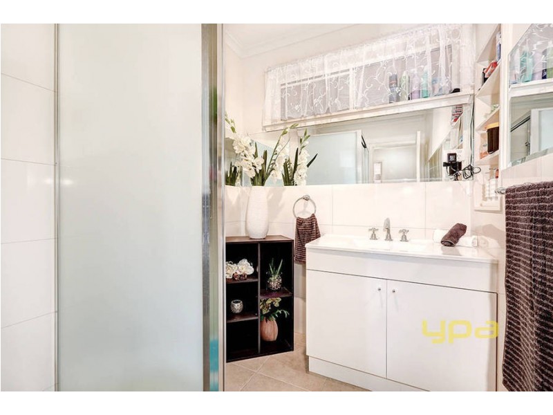 4 Kalimna Crescent, Coolaroo VIC 3048