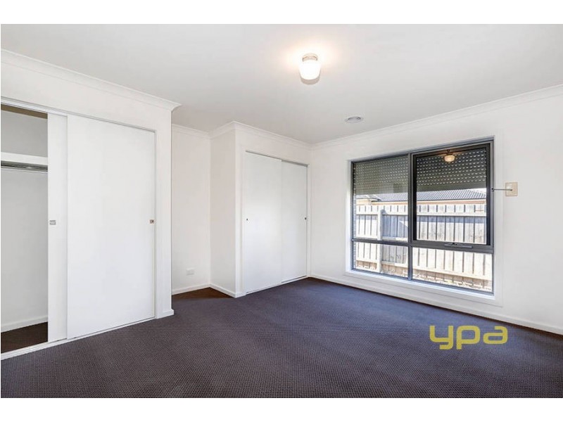9  Broadway Street, Roxburgh Park VIC 3064