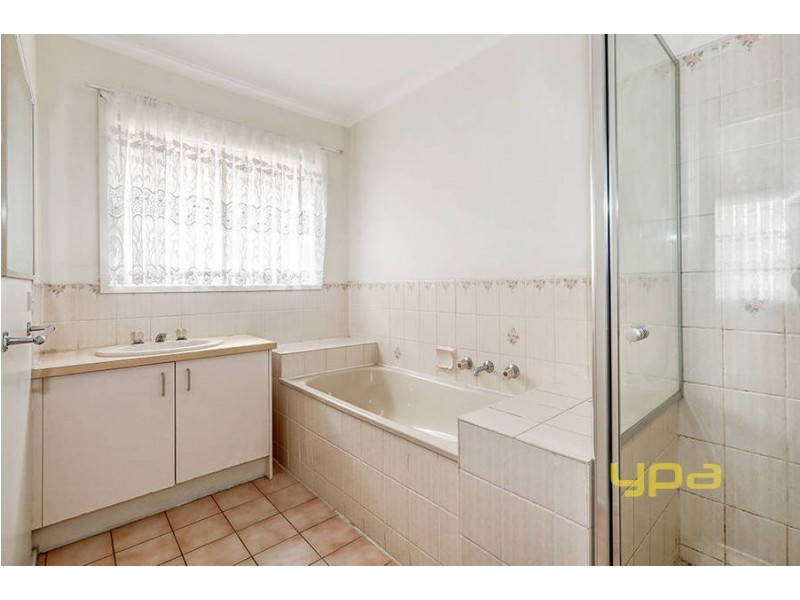 5 Bullrush Court, Meadow Heights VIC 3048