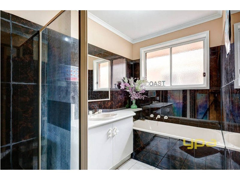 30 Bootie Court, Roxburgh Park VIC 3064