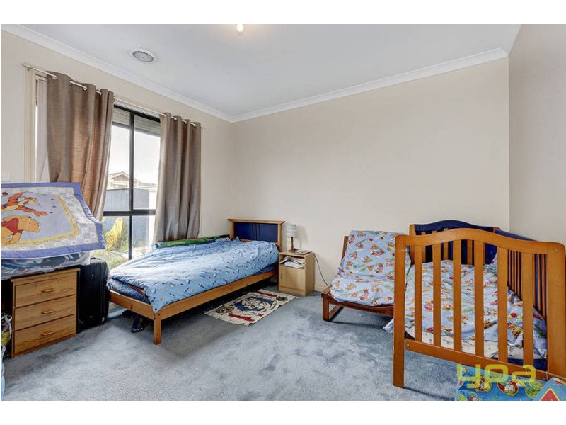 34 Broadway Street, Roxburgh Park VIC 3064