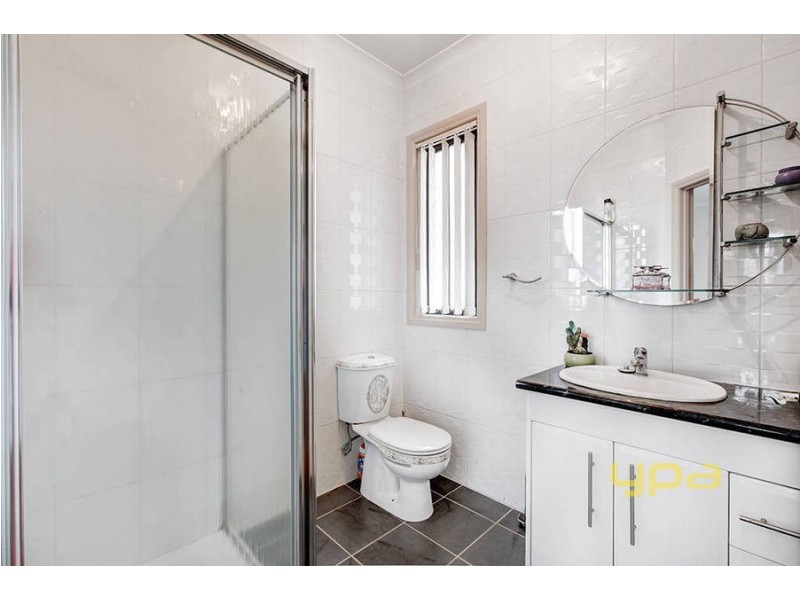 14 Coronet Avenue, Roxburgh Park VIC 3064