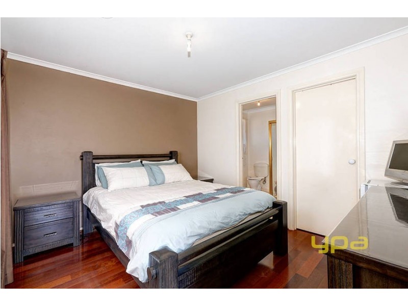 36 Lincolne Crescent, Roxburgh Park VIC 3064