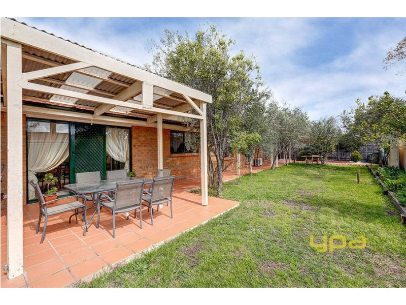 36 Lincolne Crescent, Roxburgh Park VIC 3064