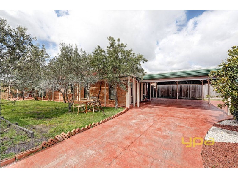 36 Lincolne Crescent, Roxburgh Park VIC 3064