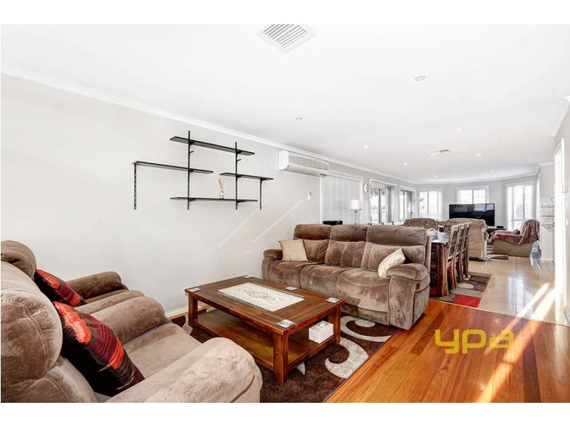 13 Athol Avenue, Roxburgh Park VIC 3064