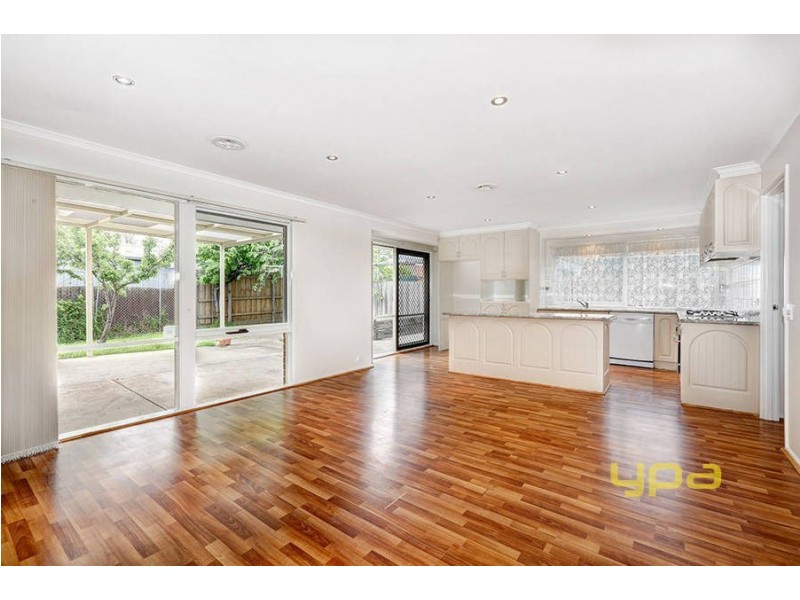 10  Camms Way, Meadow Heights VIC 3048