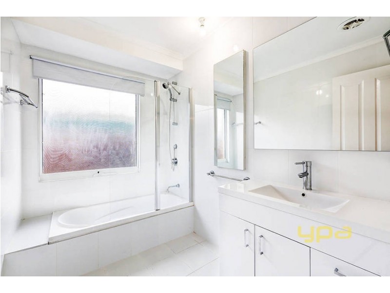 10  Camms Way, Meadow Heights VIC 3048